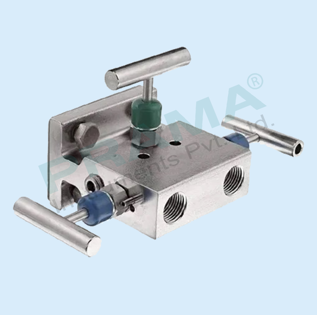 3+1 MANIFOLD WITH MOUNTING BRACKET SS316